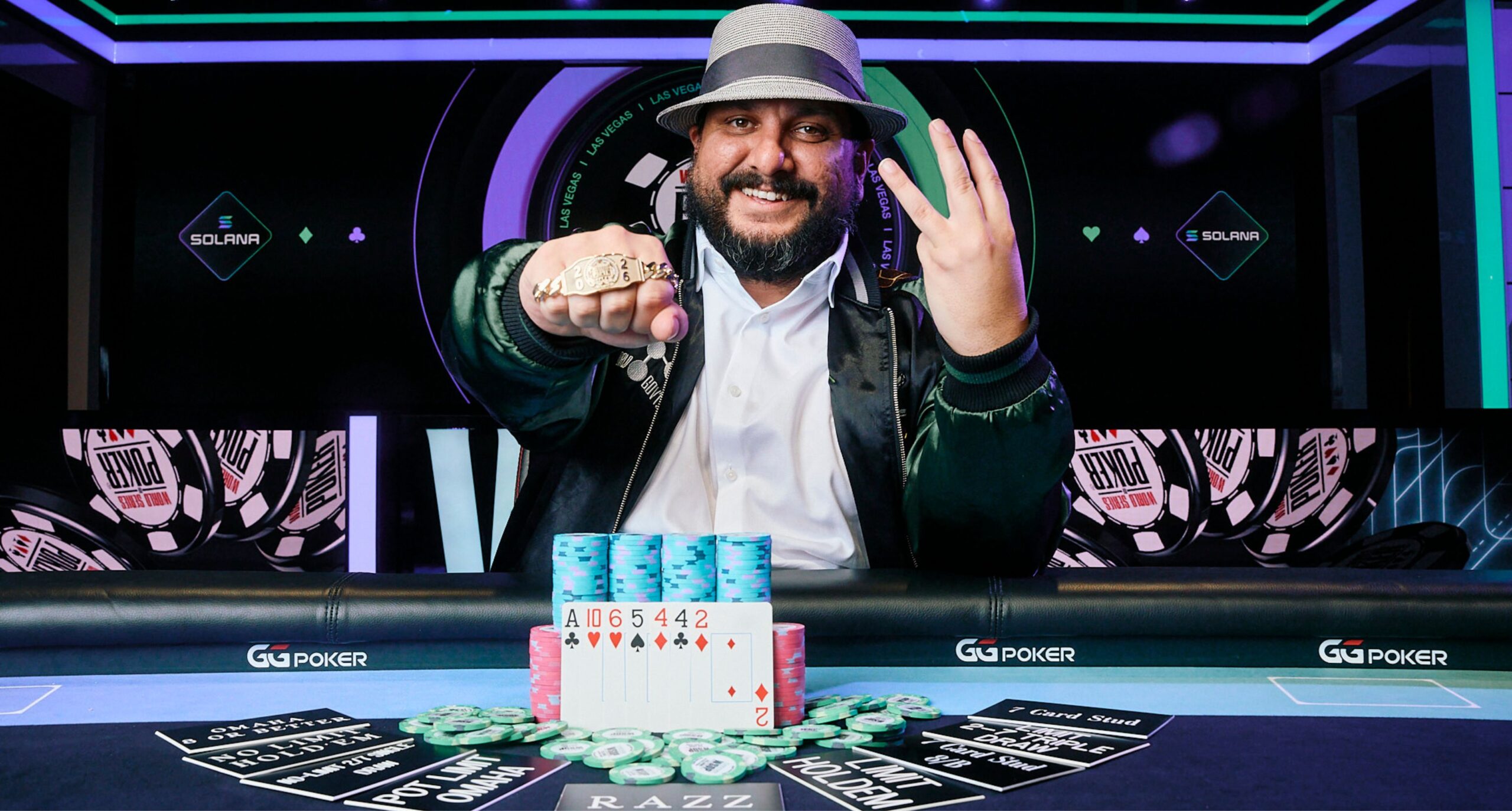 Joey Couden bat Shaun Deeb dans le 9e match des World Series of Poker
