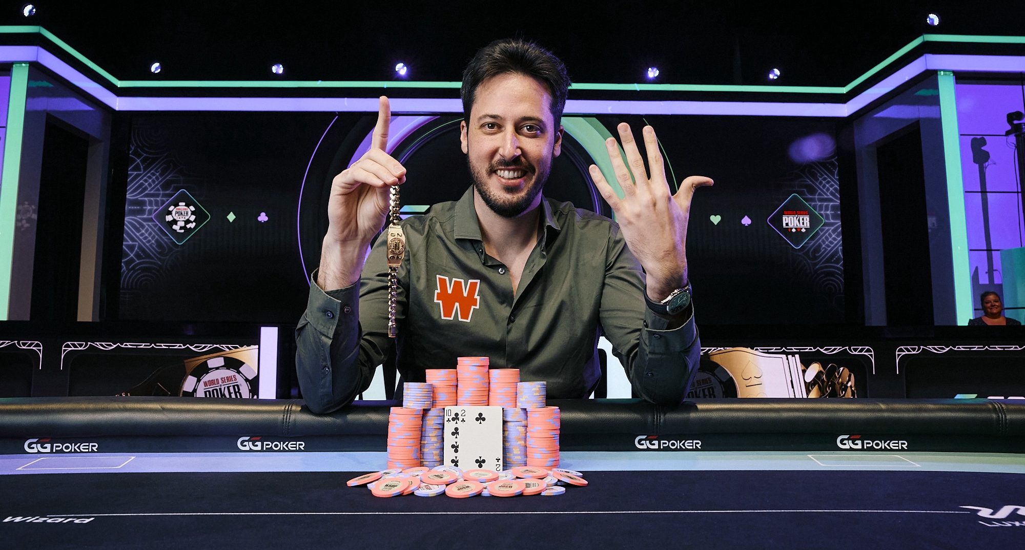 Adrian Mateos remporte le bracelet des sixièmes World Series Of Poker