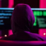 Hacker vor Computer