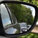 Blind spot in car side mirror