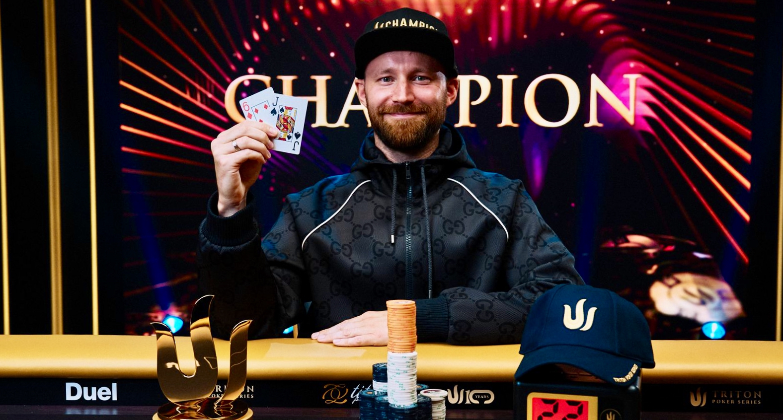Aliaksei Boika perce au Triton Poker Jeju