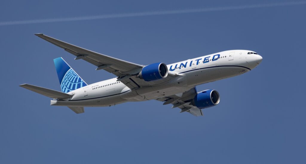 A picture of a United Airline plane