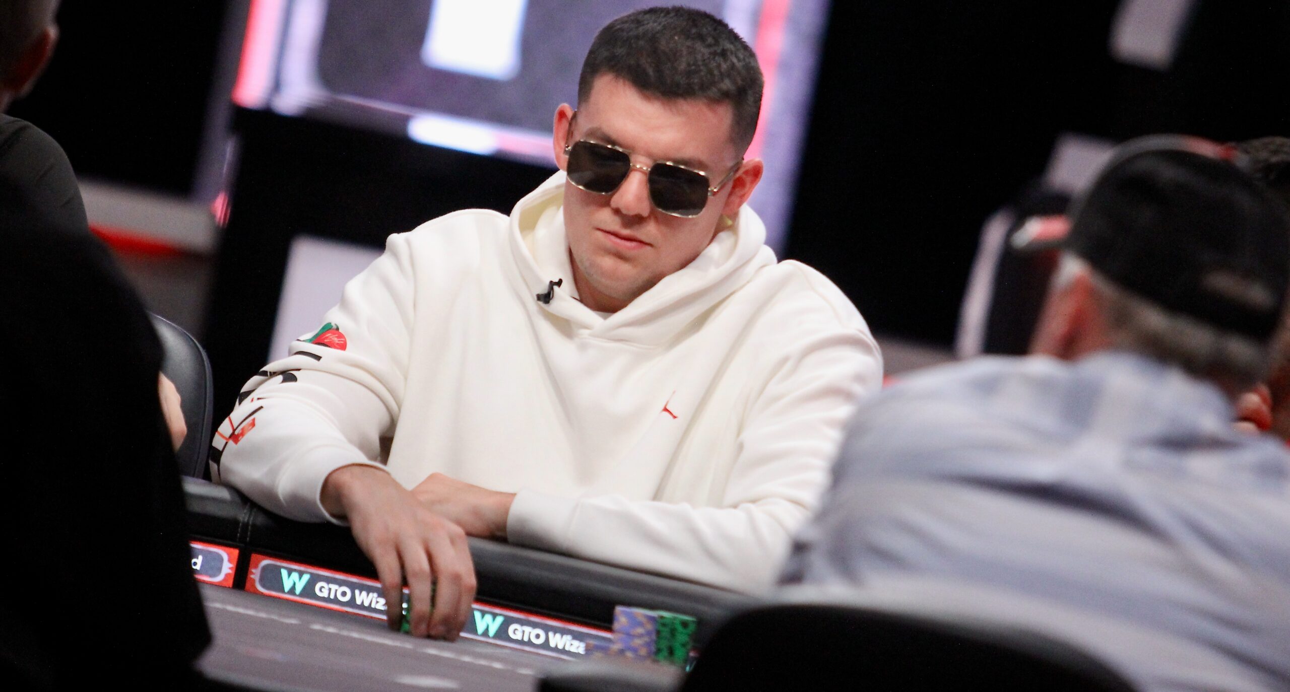 Jesse Lonis remporte le 3e bracelet WSOP lors d'un événement de prime en ligne