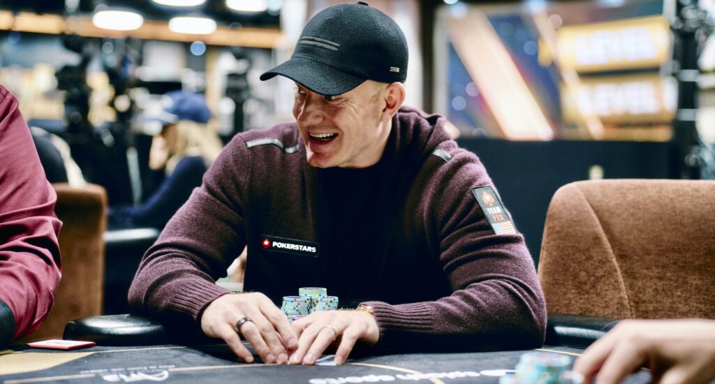 Jason Koon, membre du Temple de la renommée du poker, donne la priorité à sa famille plutôt qu'à ses records